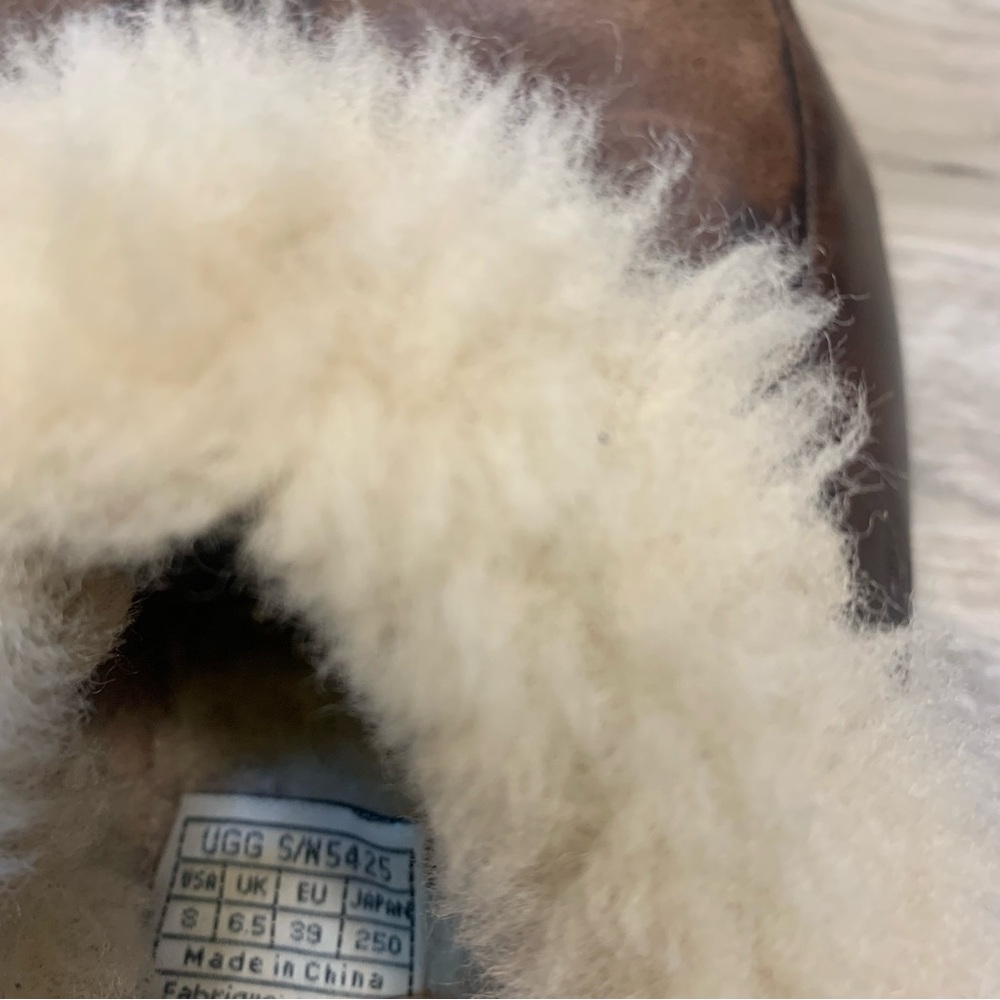 UGG Leather Kalie Clogs Sheepskin Slip On Shoes Slippers - Picture 8 of 12